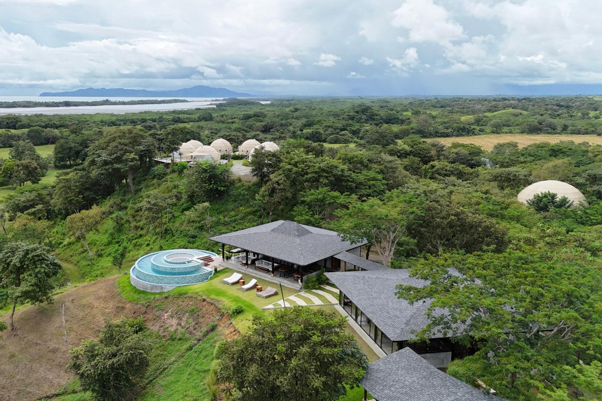 Hotel Alaya Yoga & Surf & Retreat Playa Venao Esterno foto